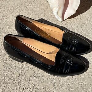 Salvatore Ferragamo Women’s Loafers Black Patent Leather Size 8.5 B Tassels